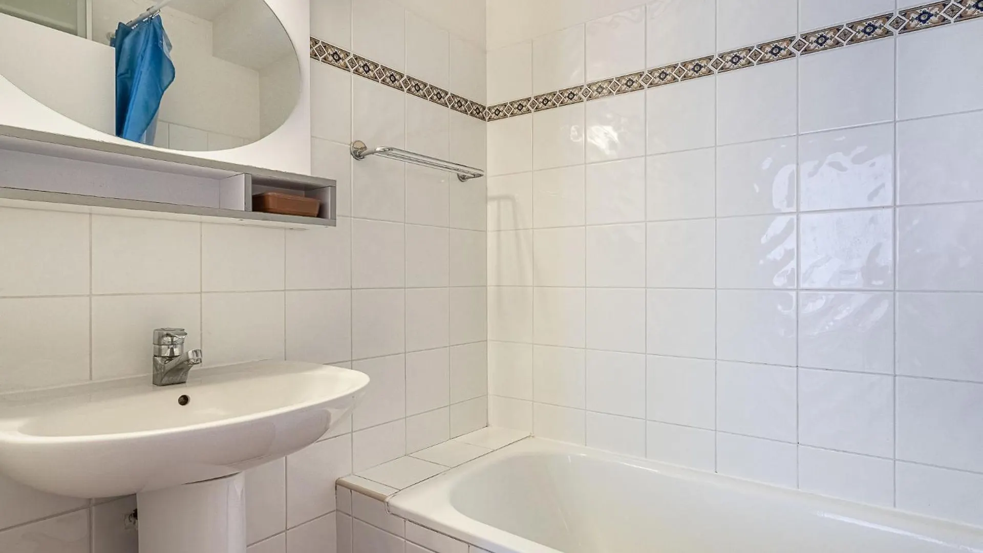 Apartment Baie Des Lecques By Interhome Saint-Cyr-sur-Mer