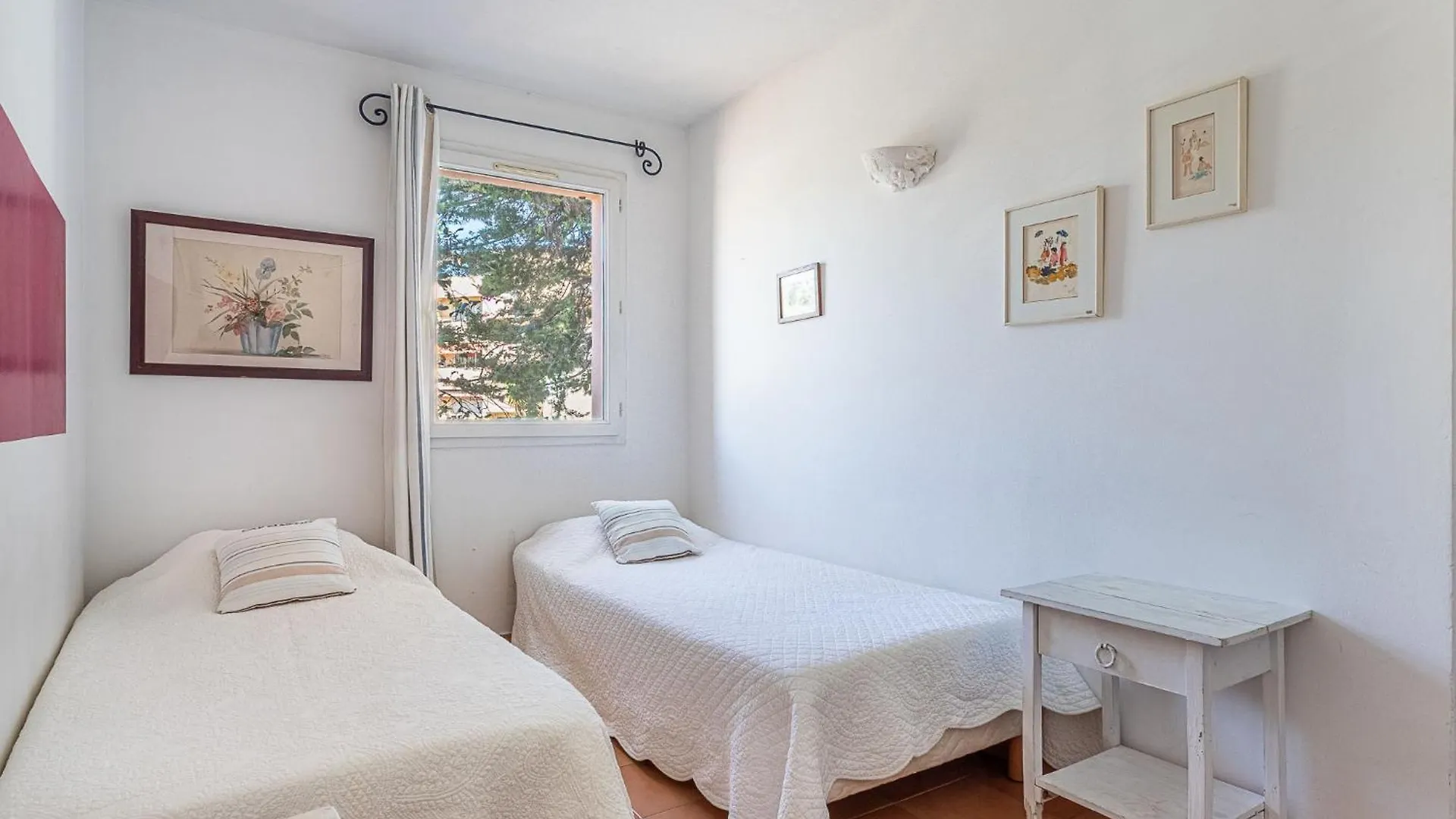 Apartment Baie Des Lecques By Interhome Saint-Cyr-sur-Mer