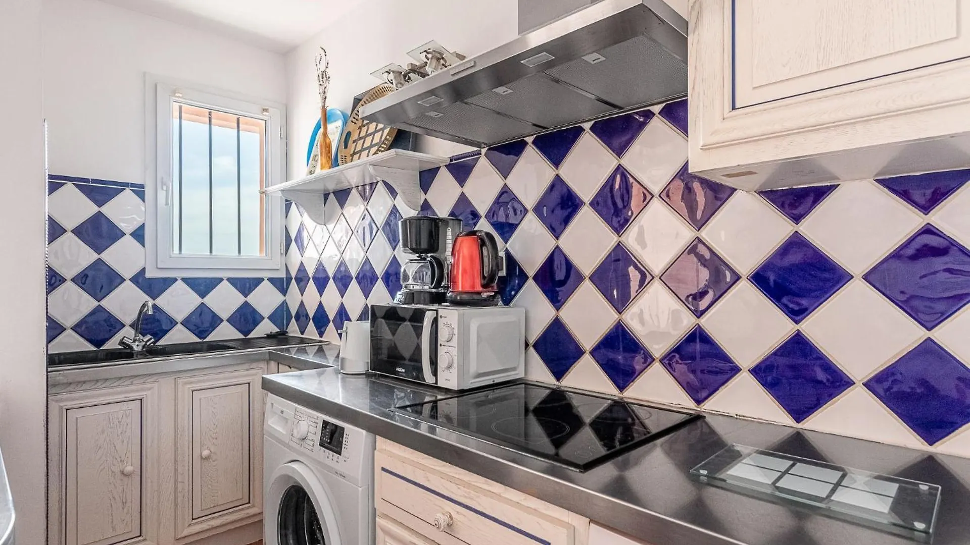 Apartment Baie Des Lecques By Interhome Saint-Cyr-sur-Mer