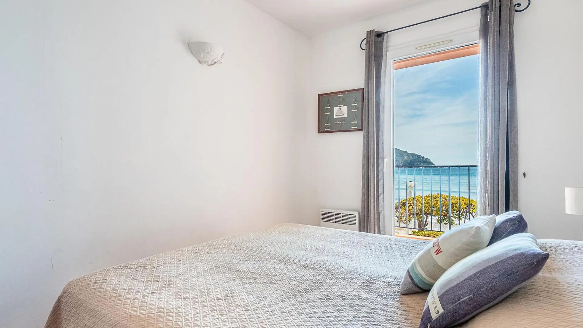 Apartment Baie Des Lecques By Interhome Saint-Cyr-sur-Mer